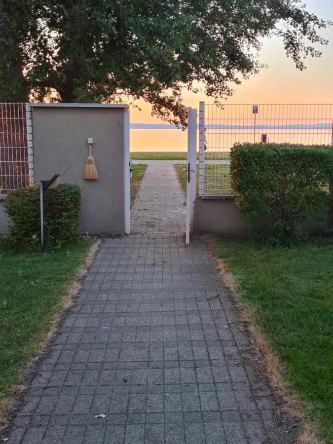 Eda Beach Apartman シオーフォク エクステリア 写真